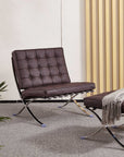 Loungestol_i_Morkebrun_Laeder_Og_Poleret_Krom_Med_Ottoman